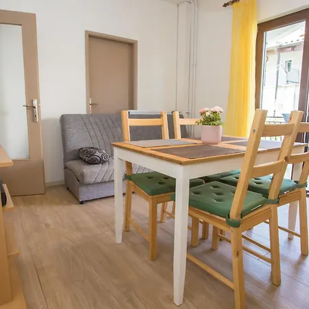 公寓 Porec Accommodation